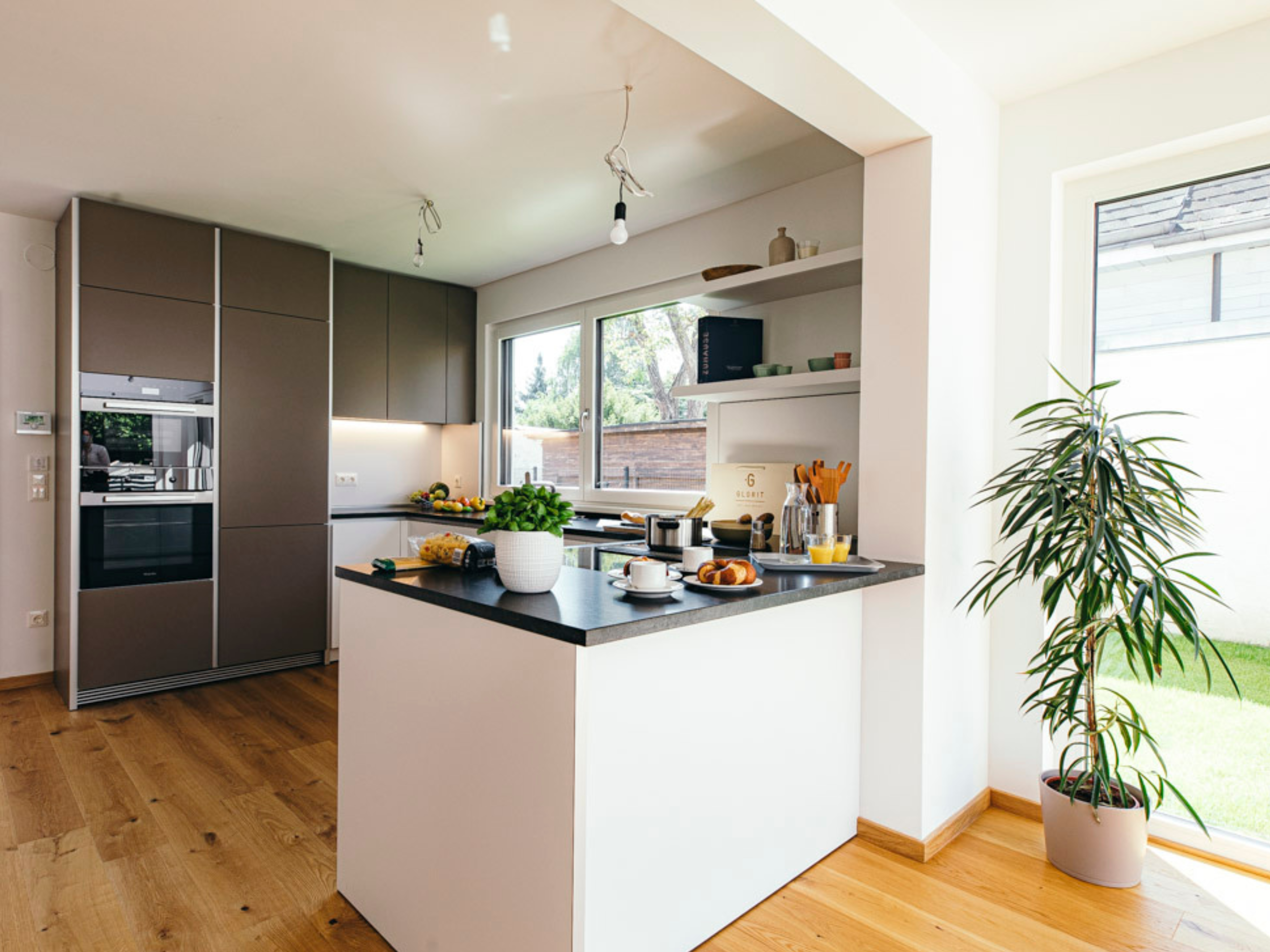 Moderne Küche in einem Glorit-Haus