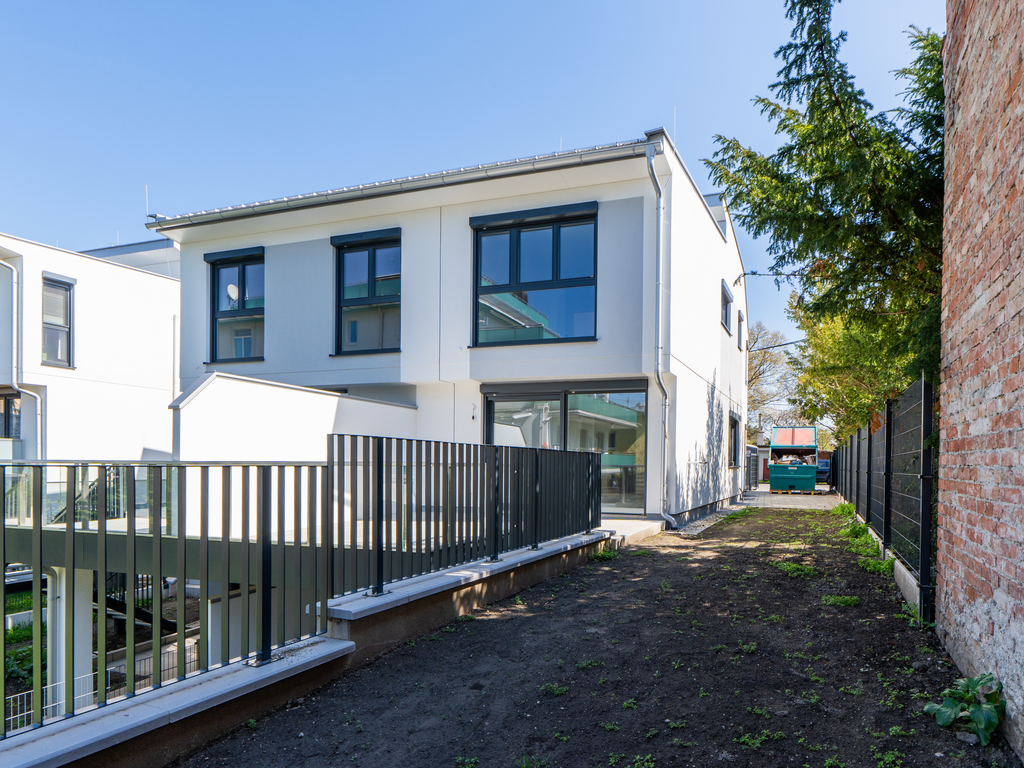 Industriestrasse 18