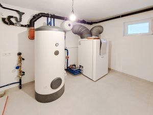 Wärmepumpe von Lieleggweg 62-64