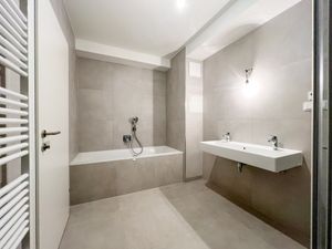 Badezimmer von Lobaugasse 25 Top 1.02