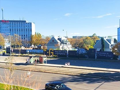 Glorit Megabanner an der Wagramerstraße beim Donau Zentrum