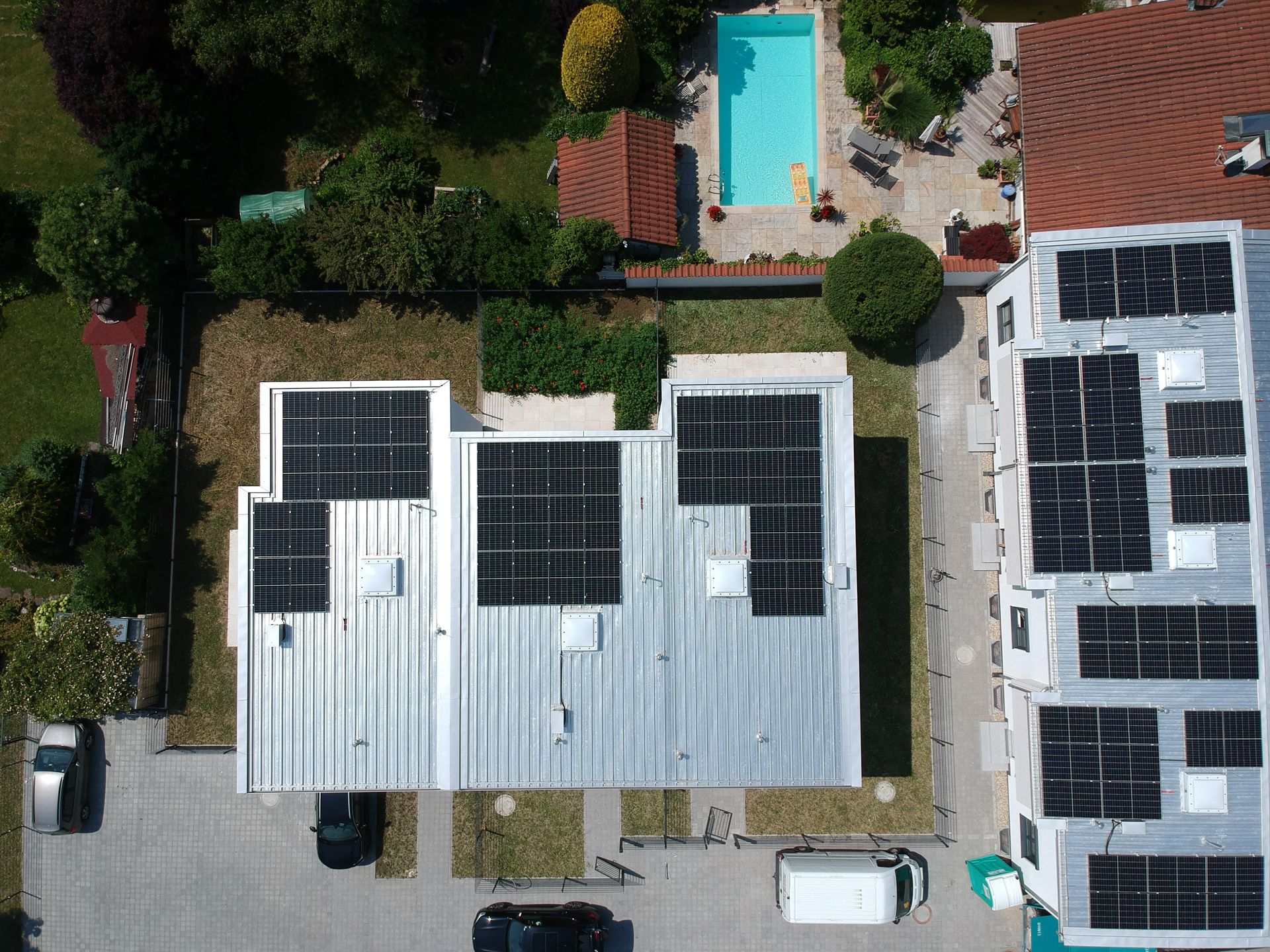 Photovoltaik Komplettpaket auf Glorit Häusern