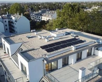 Photovoltaikanlage auf einem Glorit-Haus