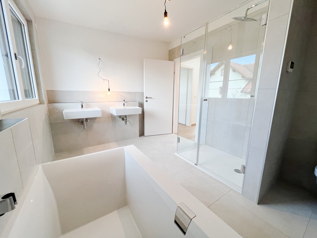 Badezimmer von Gelbsilberweg 1 Haus 2