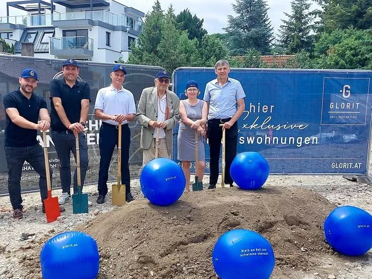 Projektteam beim Spatenstich an der Alten Donau